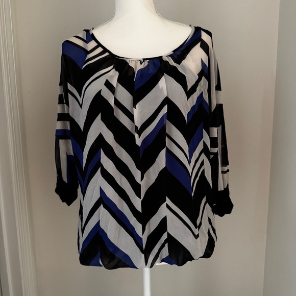 By & By Chevron Print Sheer Blouse with Cami, Size Large - Picture 1 of 10